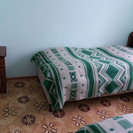 Aida Bed & Breakfast Татьєв Екстер'єр фото