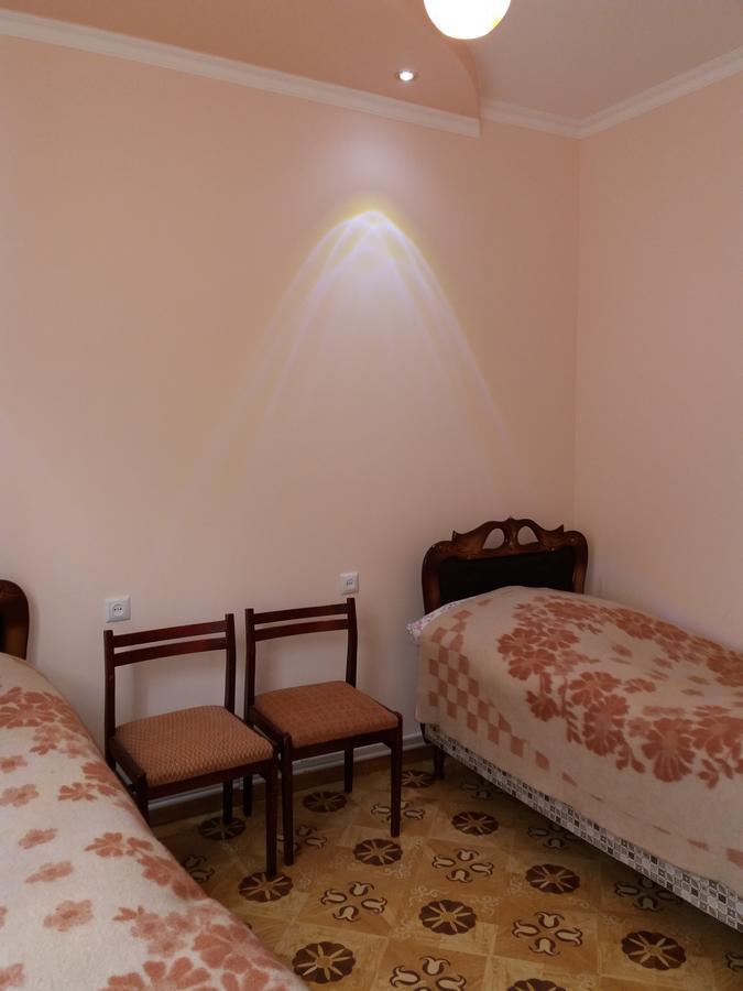 Aida Bed & Breakfast Татьєв Екстер'єр фото