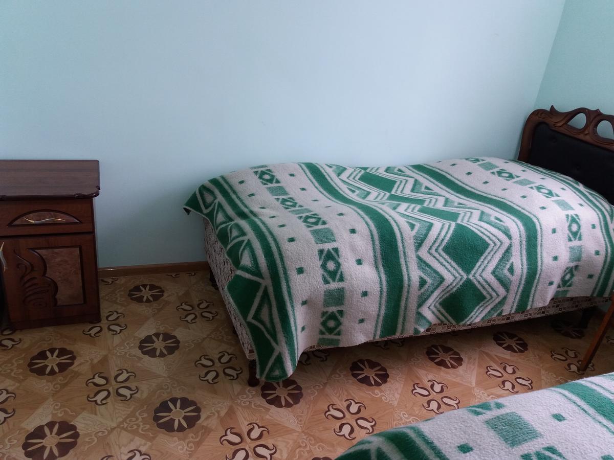 Aida Bed & Breakfast Татьєв Екстер'єр фото
