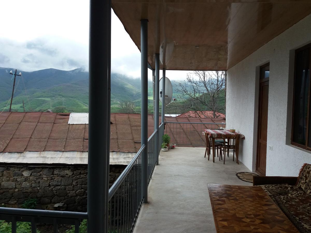 Aida Bed & Breakfast Татьєв Екстер'єр фото